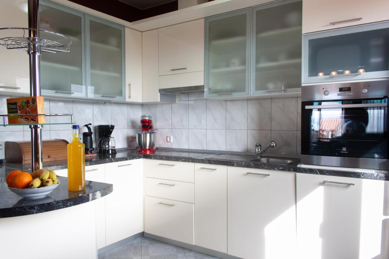 Apartment Juric Kaštel Novi 外观 照片