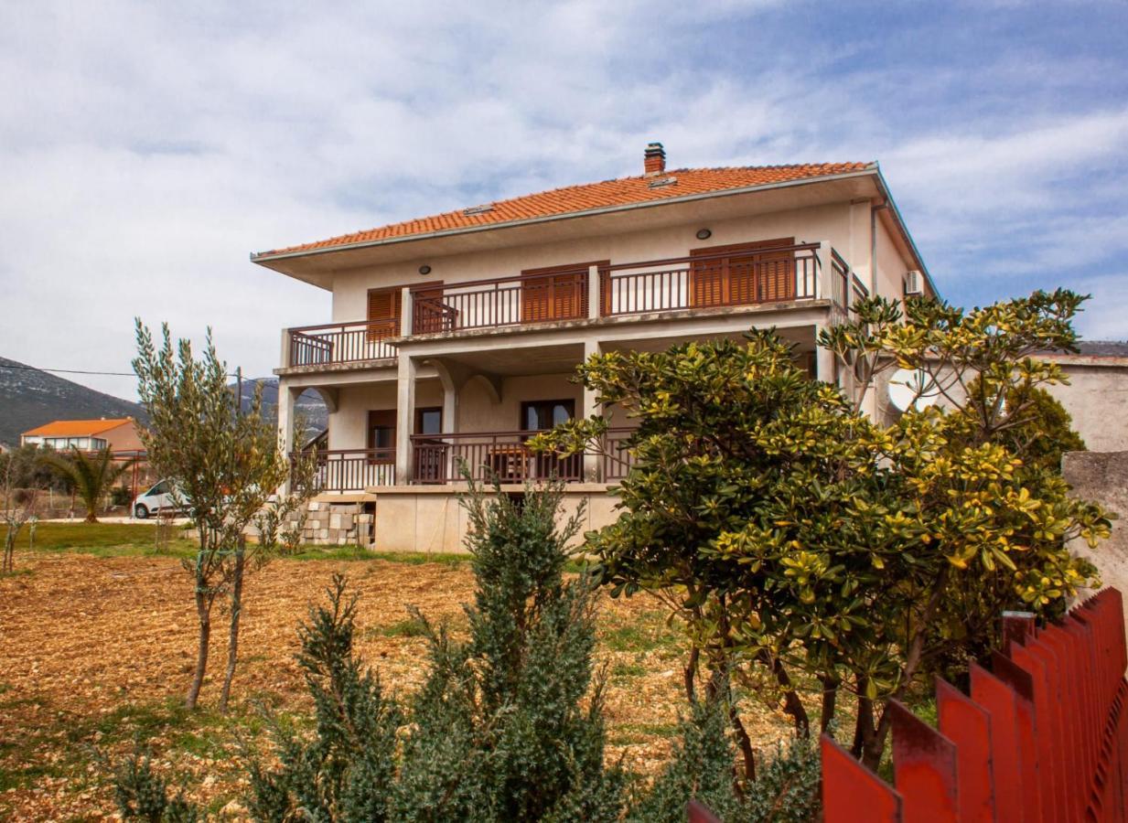 Apartment Juric Kaštel Novi 外观 照片